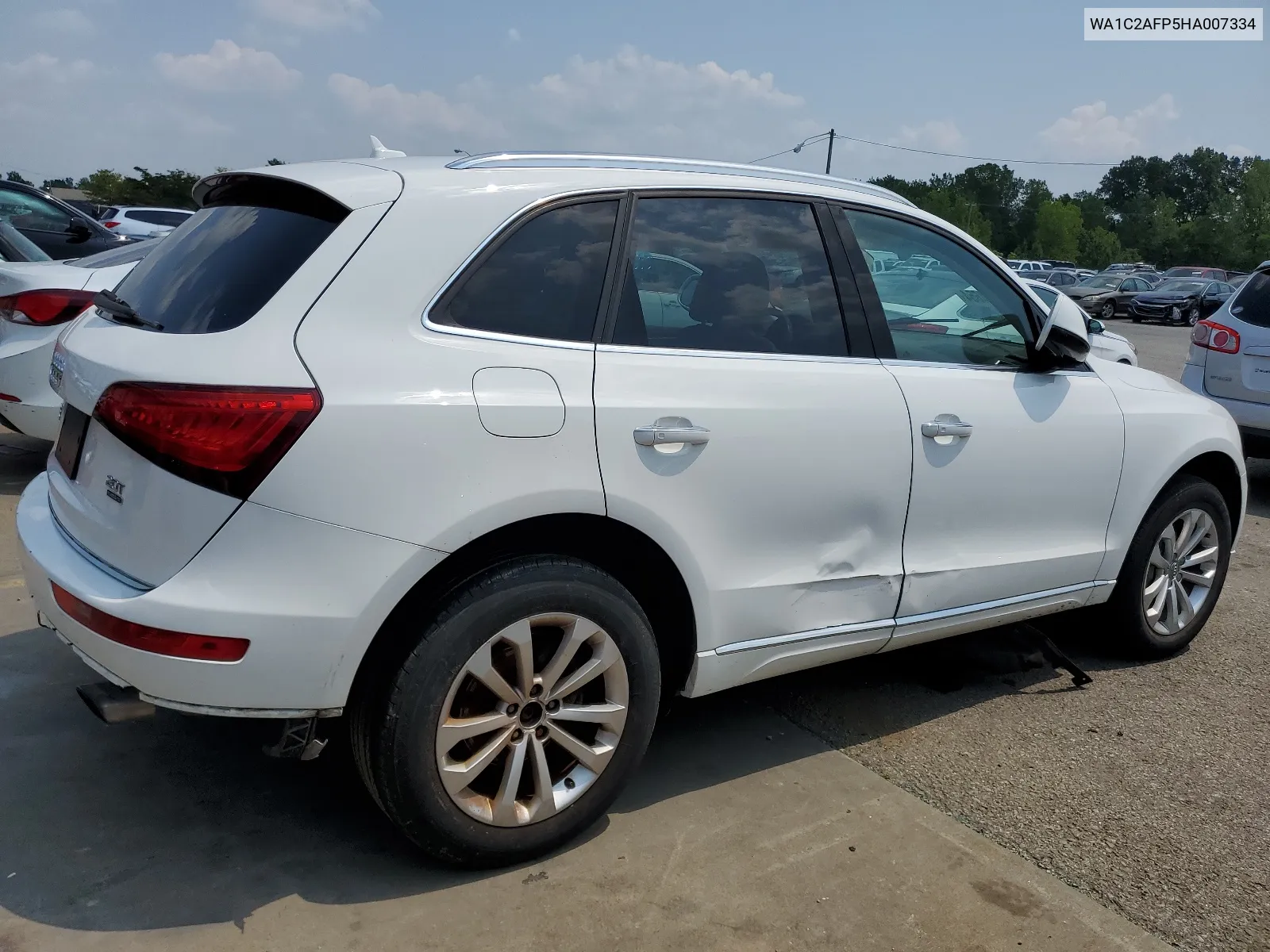 WA1C2AFP5HA007334 2017 Audi Q5 Premium