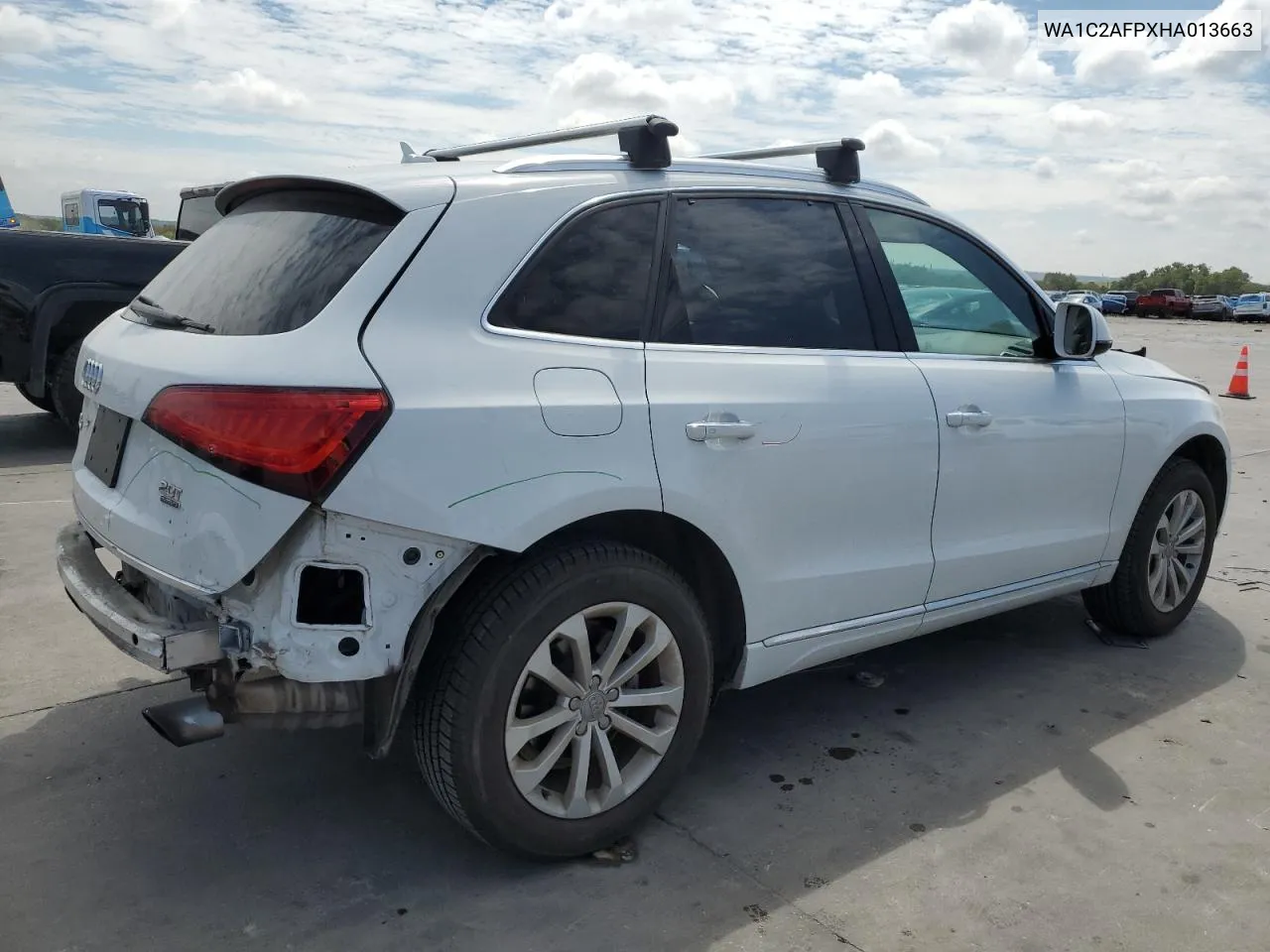 WA1C2AFPXHA013663 2017 Audi Q5 Premium