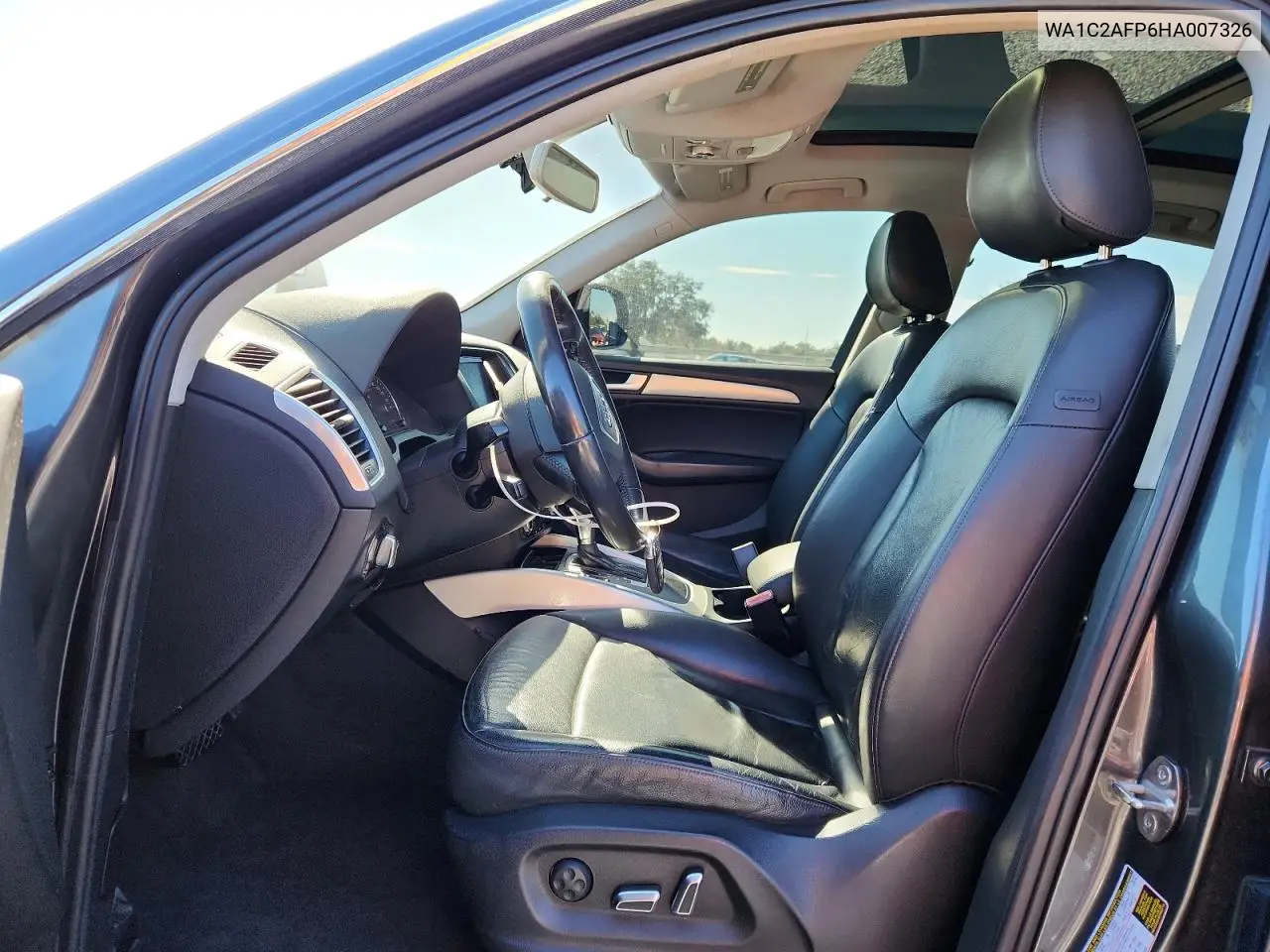WA1C2AFP6HA007326 2017 Audi Q5 Premium