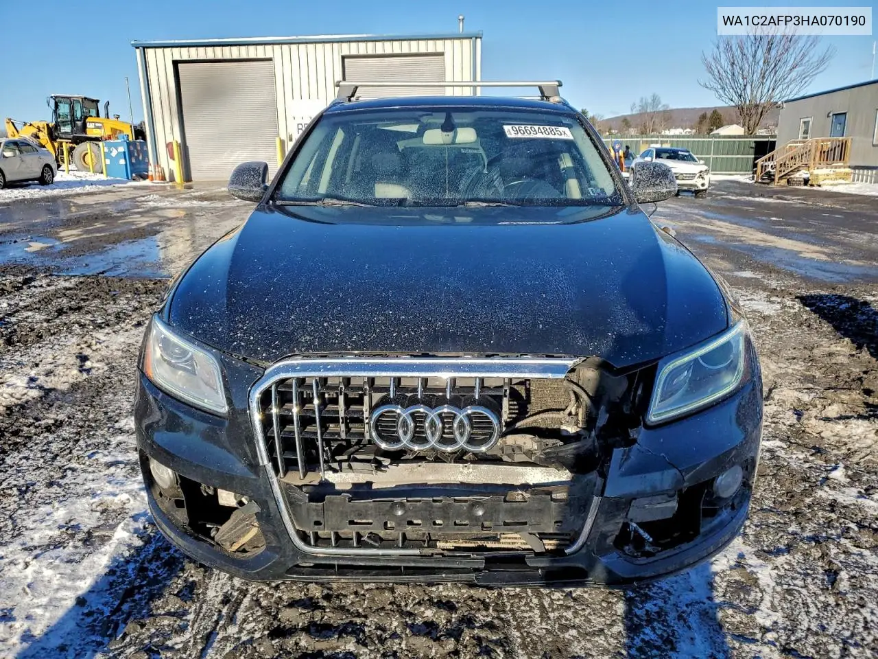 WA1C2AFP3HA070190 2017 Audi Q5 Premium
