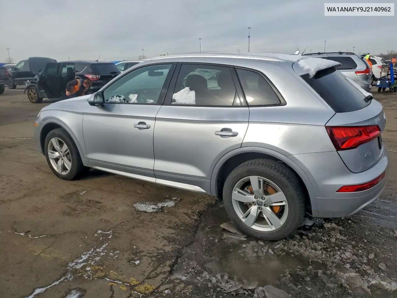 WA1ANAFY9J2140962 2018 Audi Q5 Premium