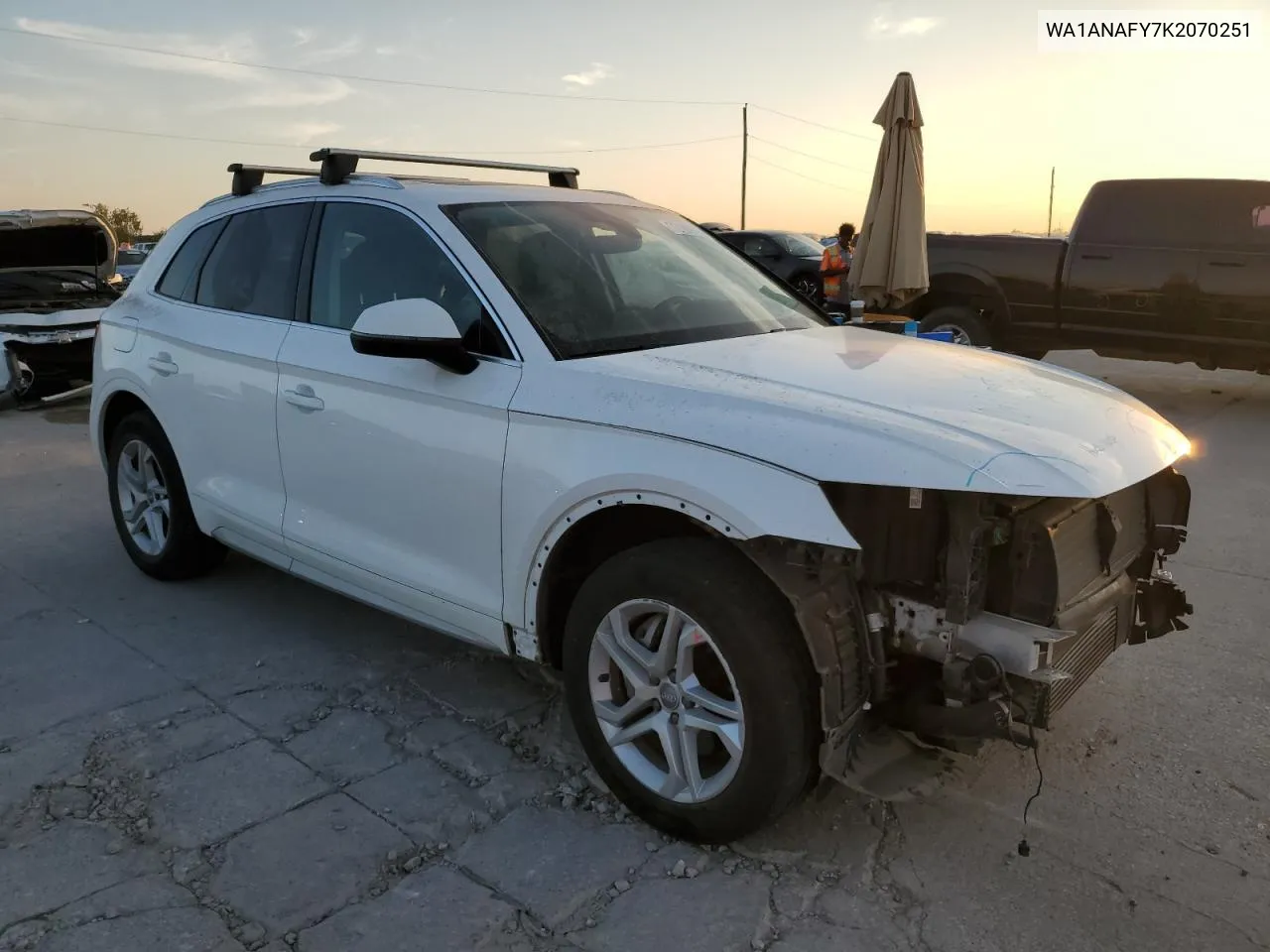 WA1ANAFY7K2070251 2019 Audi Q5 Premium