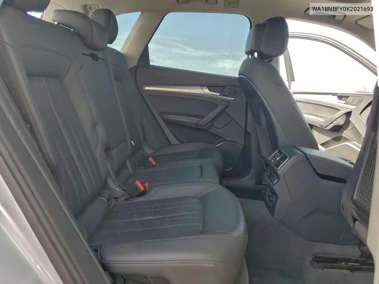 WA1BNBFY0K2021693 2019 Audi Q5 Premium Plus