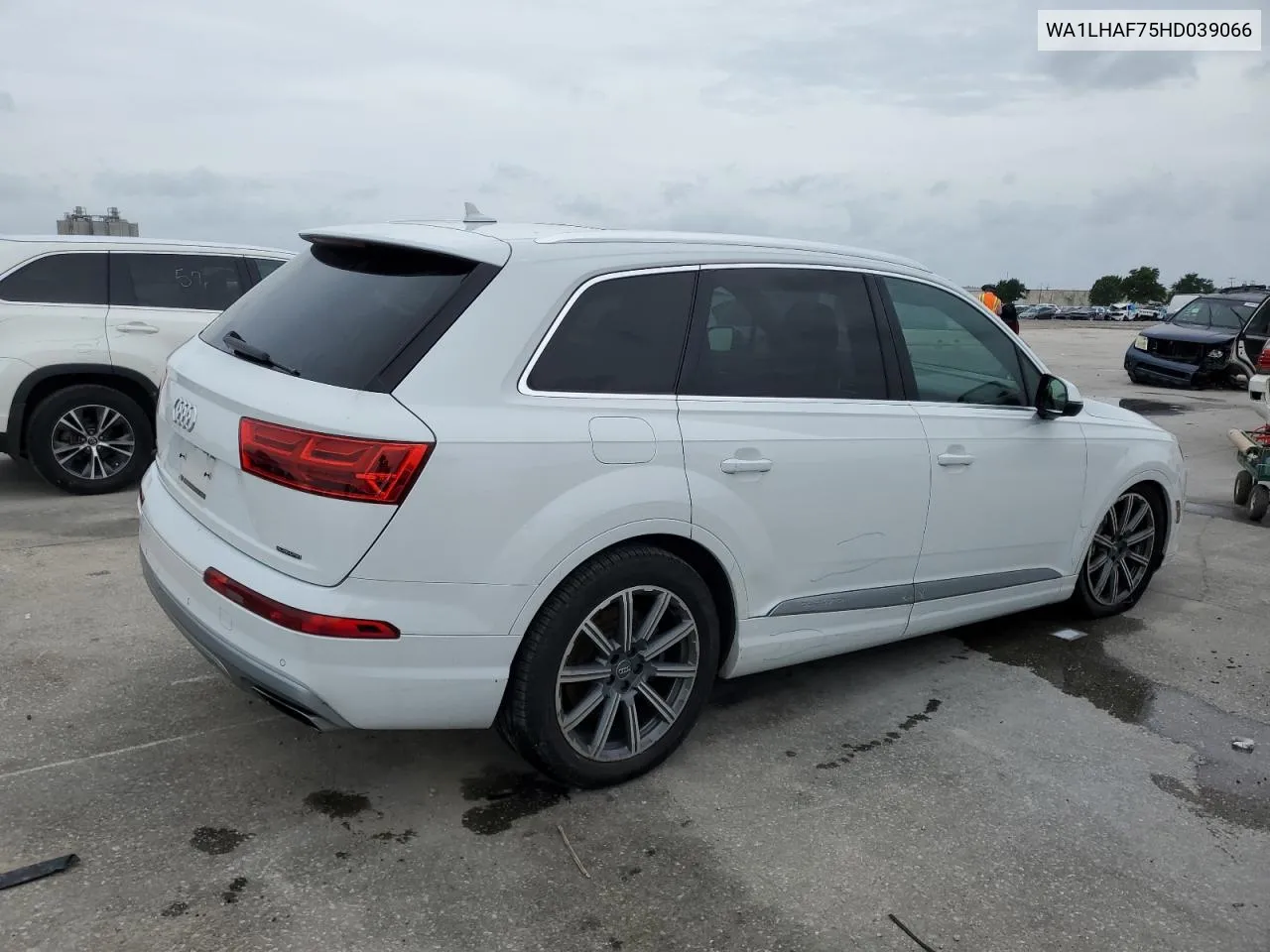 2017 Audi Q7 Premium Plus VIN: WA1LHAF75HD039066 Lot: 59419524