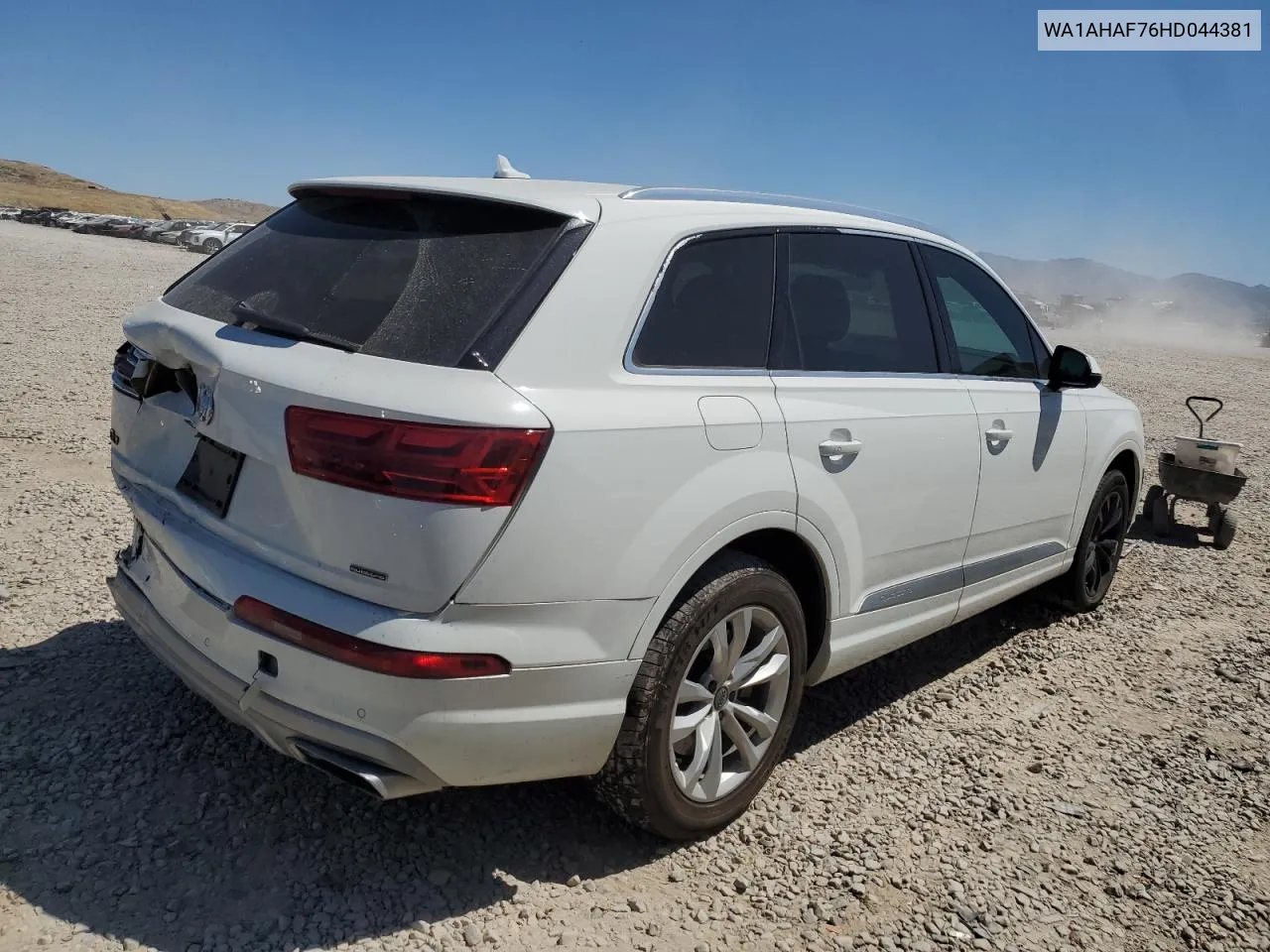 WA1AHAF76HD044381 2017 Audi Q7 Premium