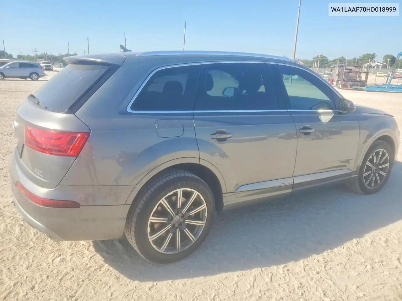 WA1LAAF70HD018999 2017 Audi Q7 Premium Plus