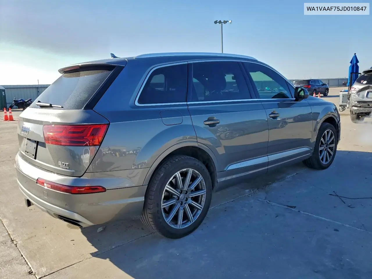 WA1VAAF75JD010847 2018 Audi Q7 Prestige