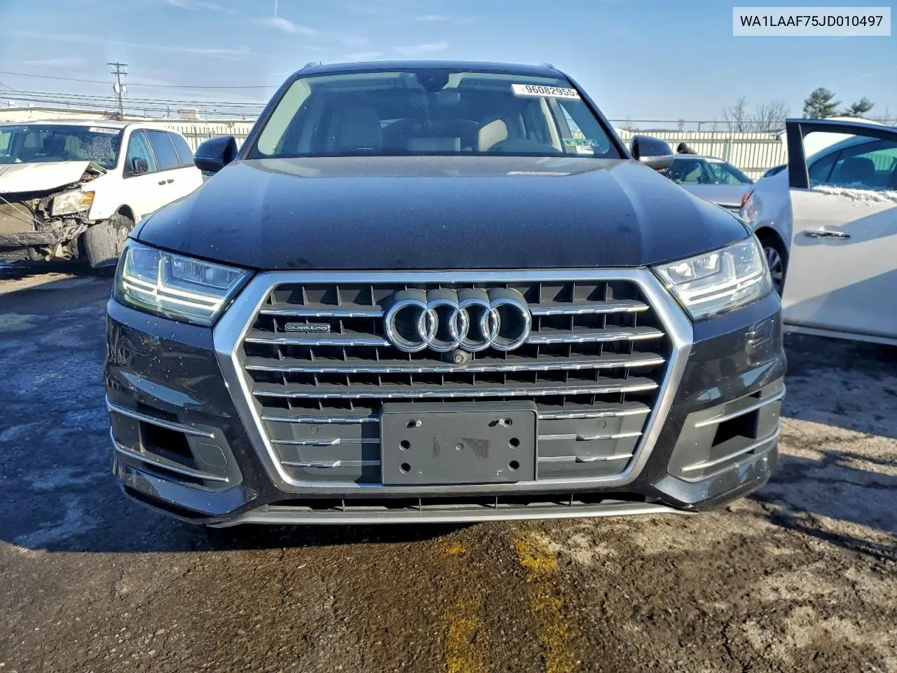 WA1LAAF75JD010497 2018 Audi Q7 Premium Plus