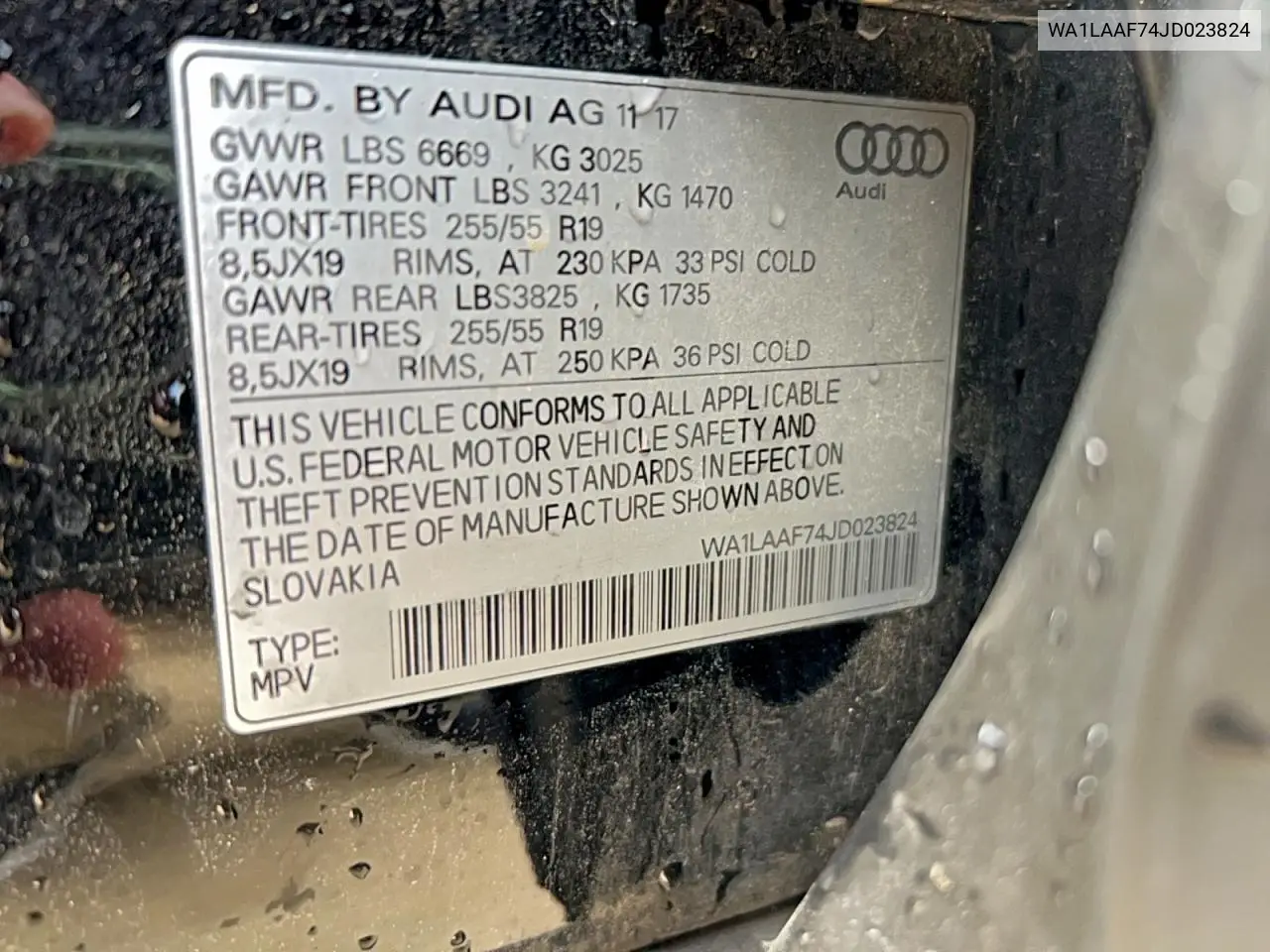 WA1LAAF74JD023824 2018 Audi Q7 Premium Plus