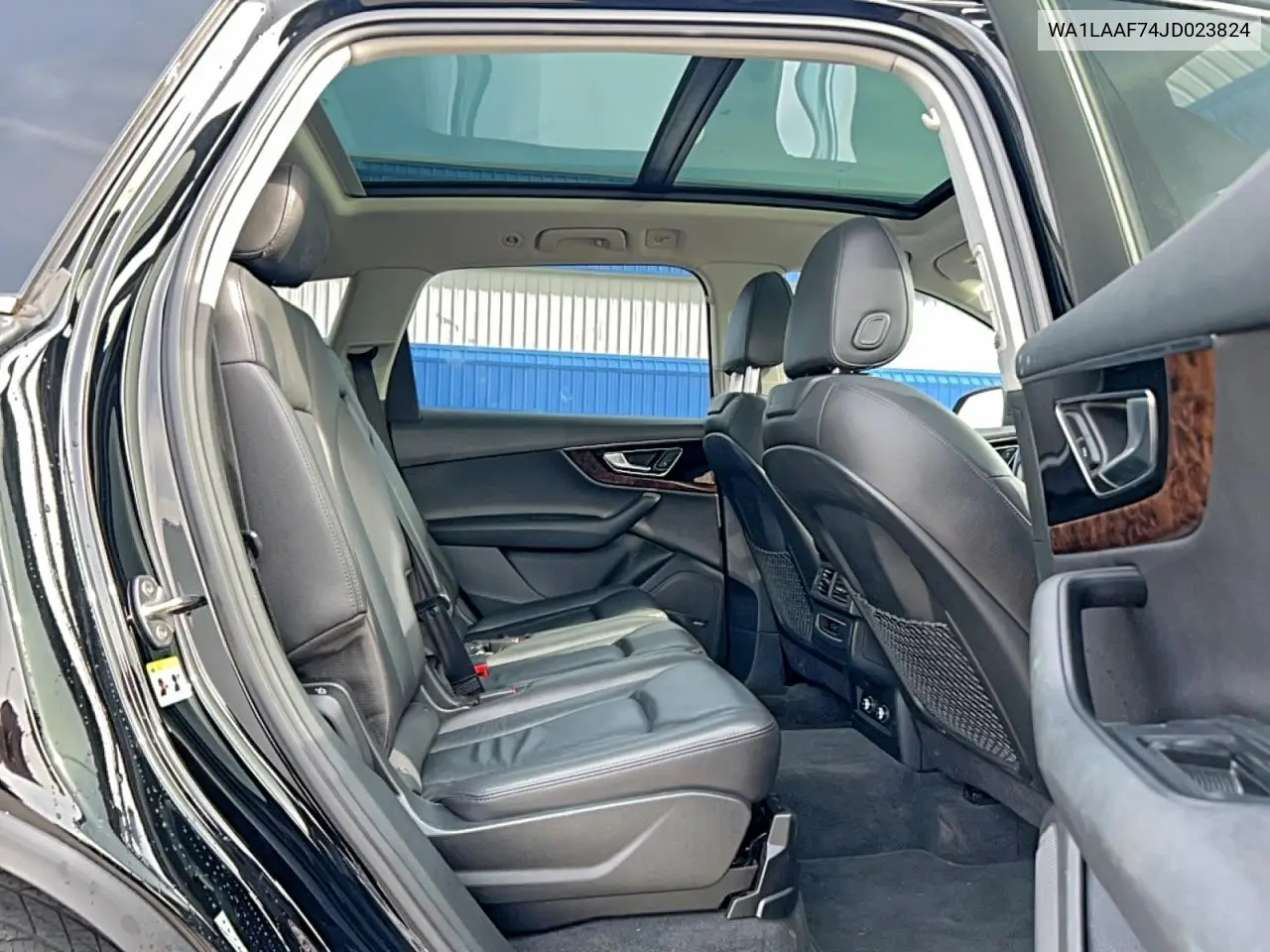 WA1LAAF74JD023824 2018 Audi Q7 Premium Plus