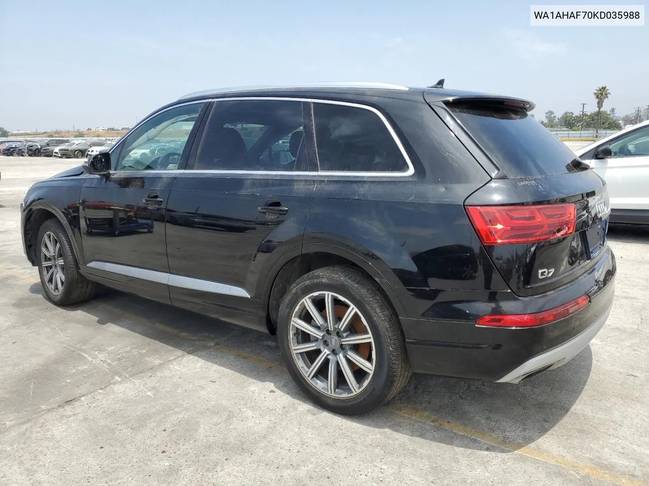 WA1AHAF70KD035988 2019 Audi Q7 Premium