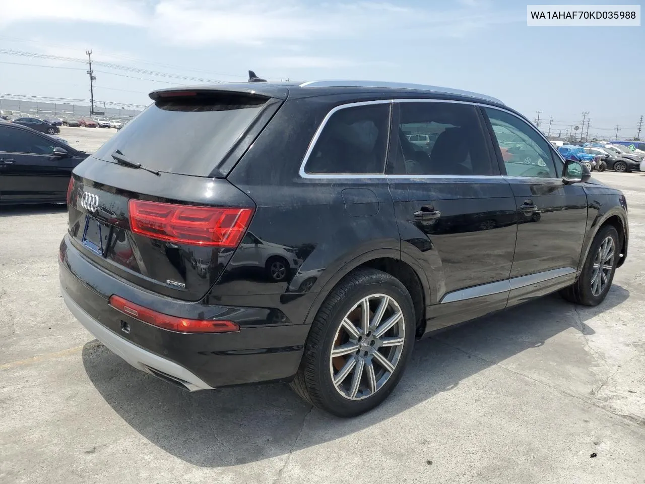 WA1AHAF70KD035988 2019 Audi Q7 Premium