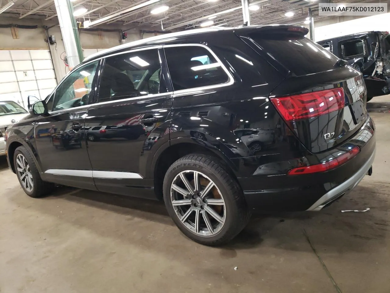 WA1LAAF75KD012123 2019 Audi Q7 Premium Plus