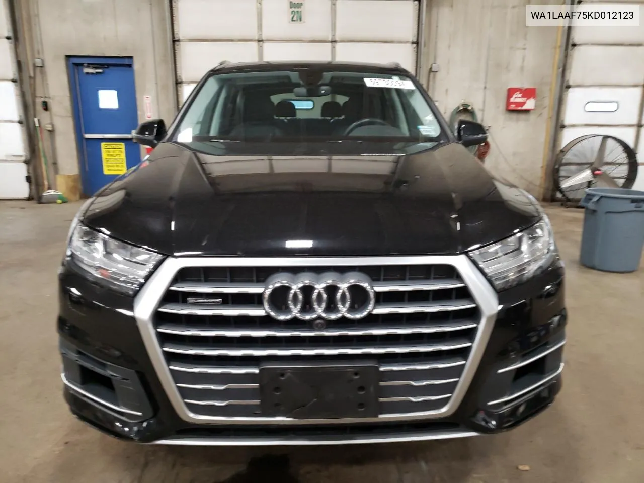 WA1LAAF75KD012123 2019 Audi Q7 Premium Plus