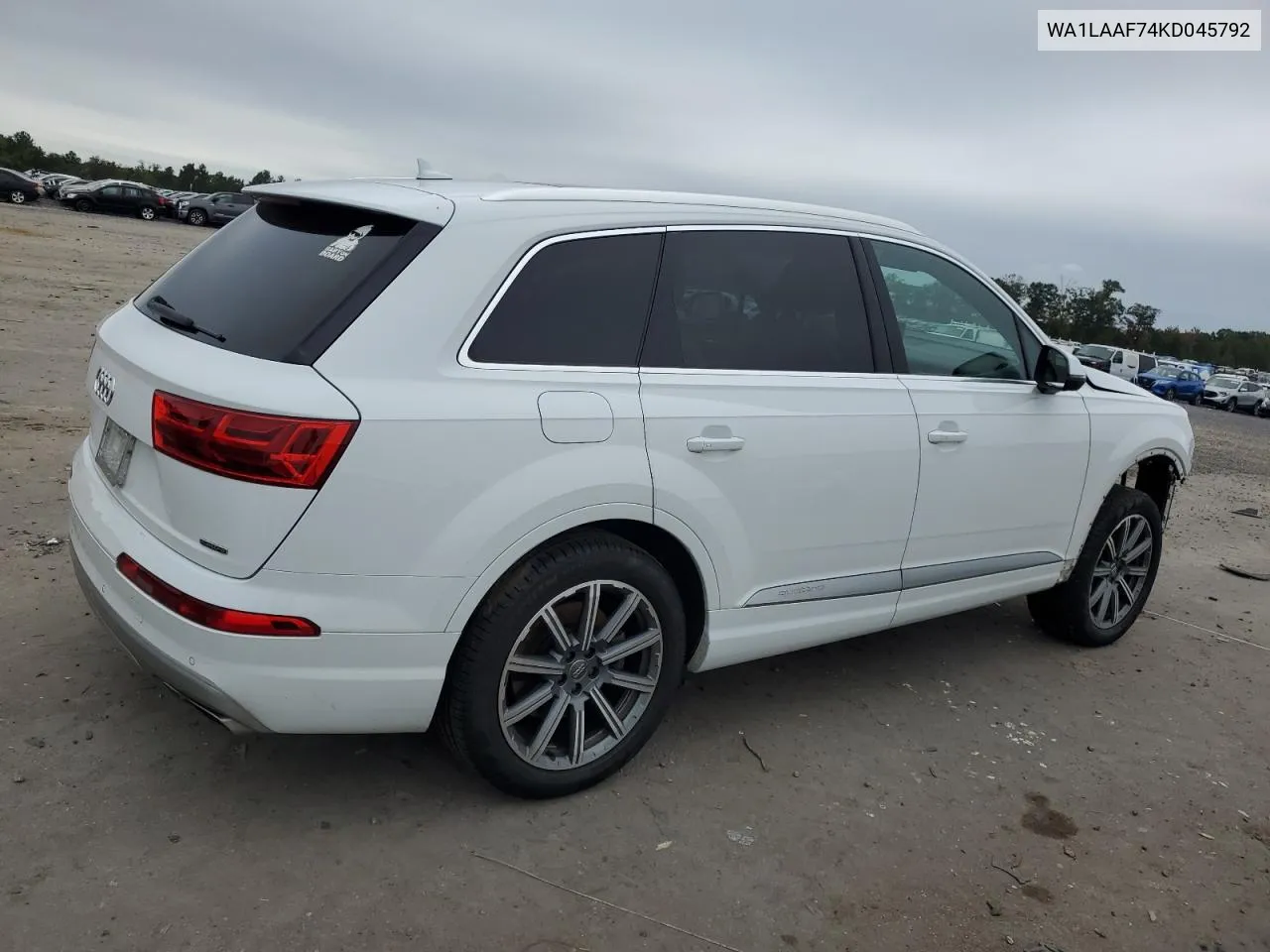 WA1LAAF74KD045792 2019 Audi Q7 Premium Plus