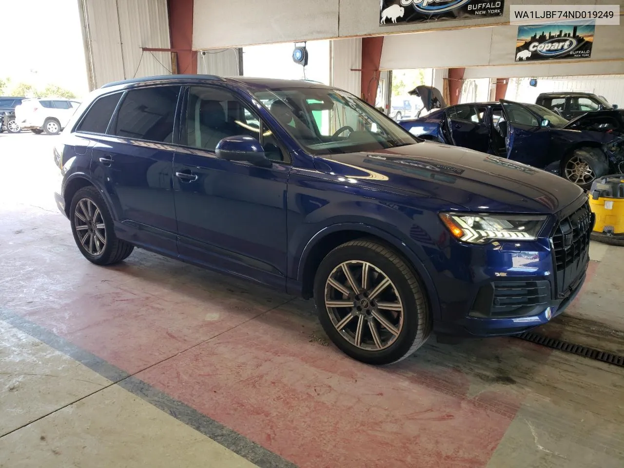 WA1LJBF74ND019249 2022 Audi Q7 Premium Plus