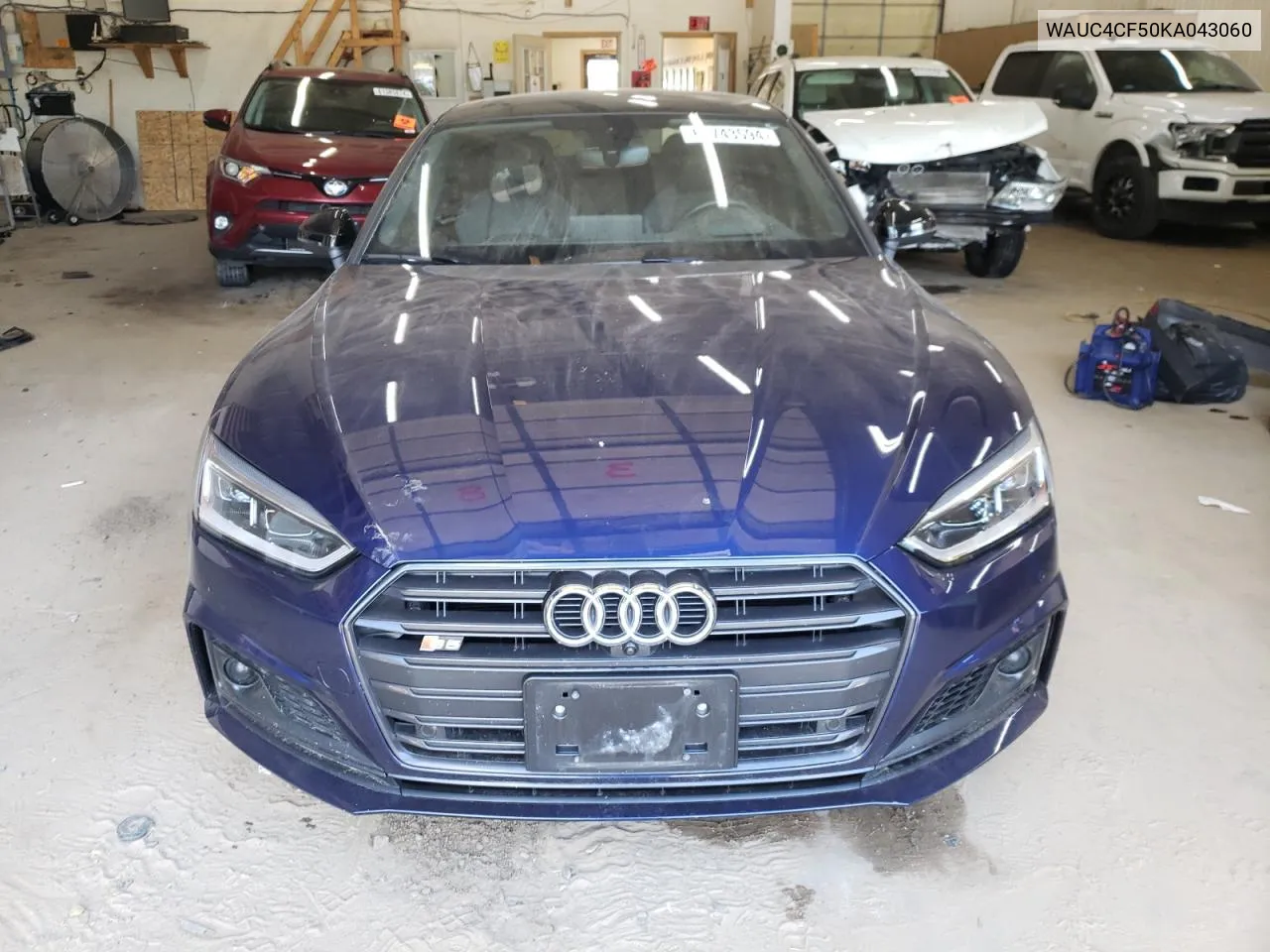 WAUC4CF50KA043060 2020 Audi S5 Prestige