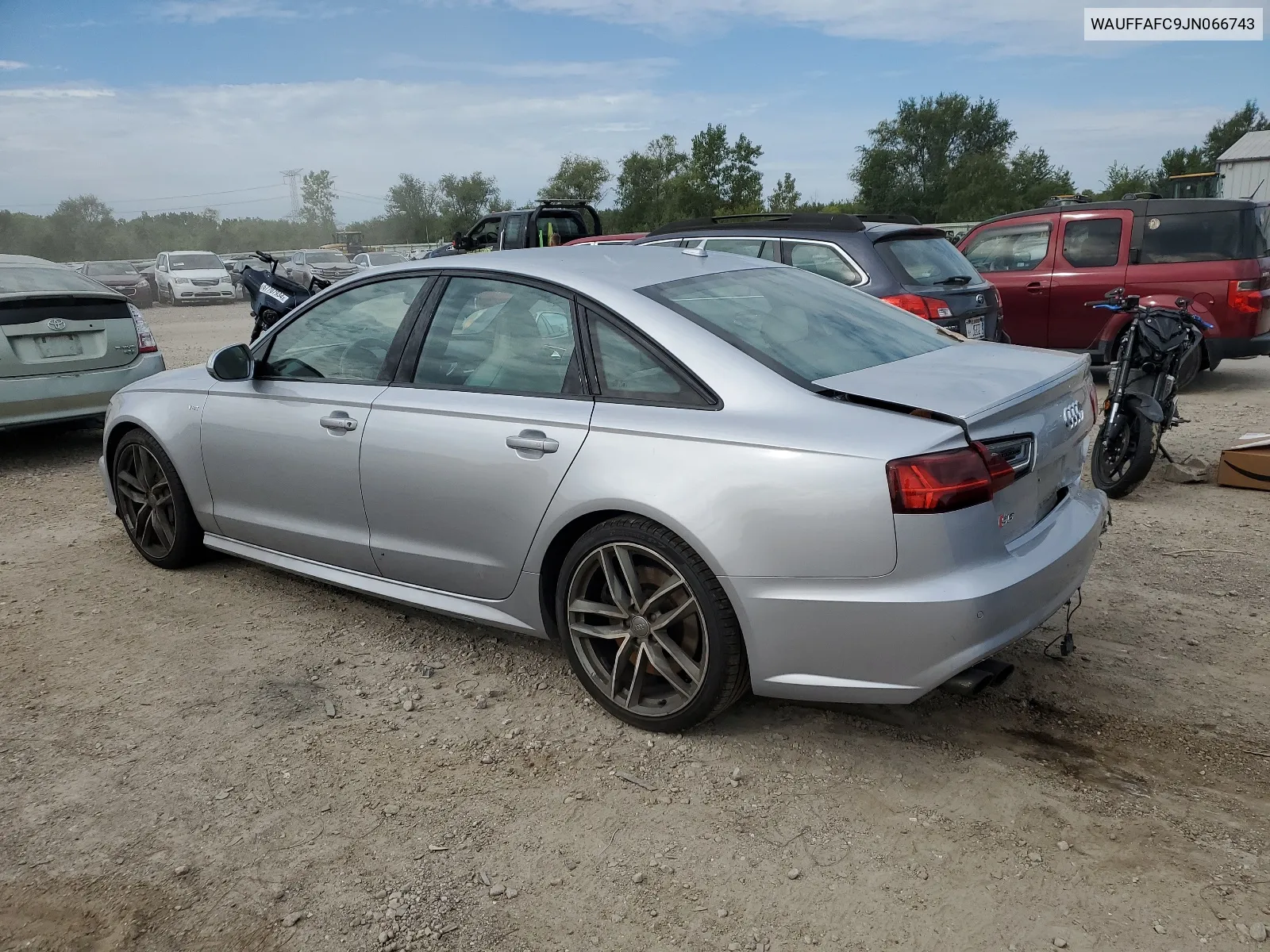 WAUFFAFC9JN066743 2018 Audi S6 Premium Plus