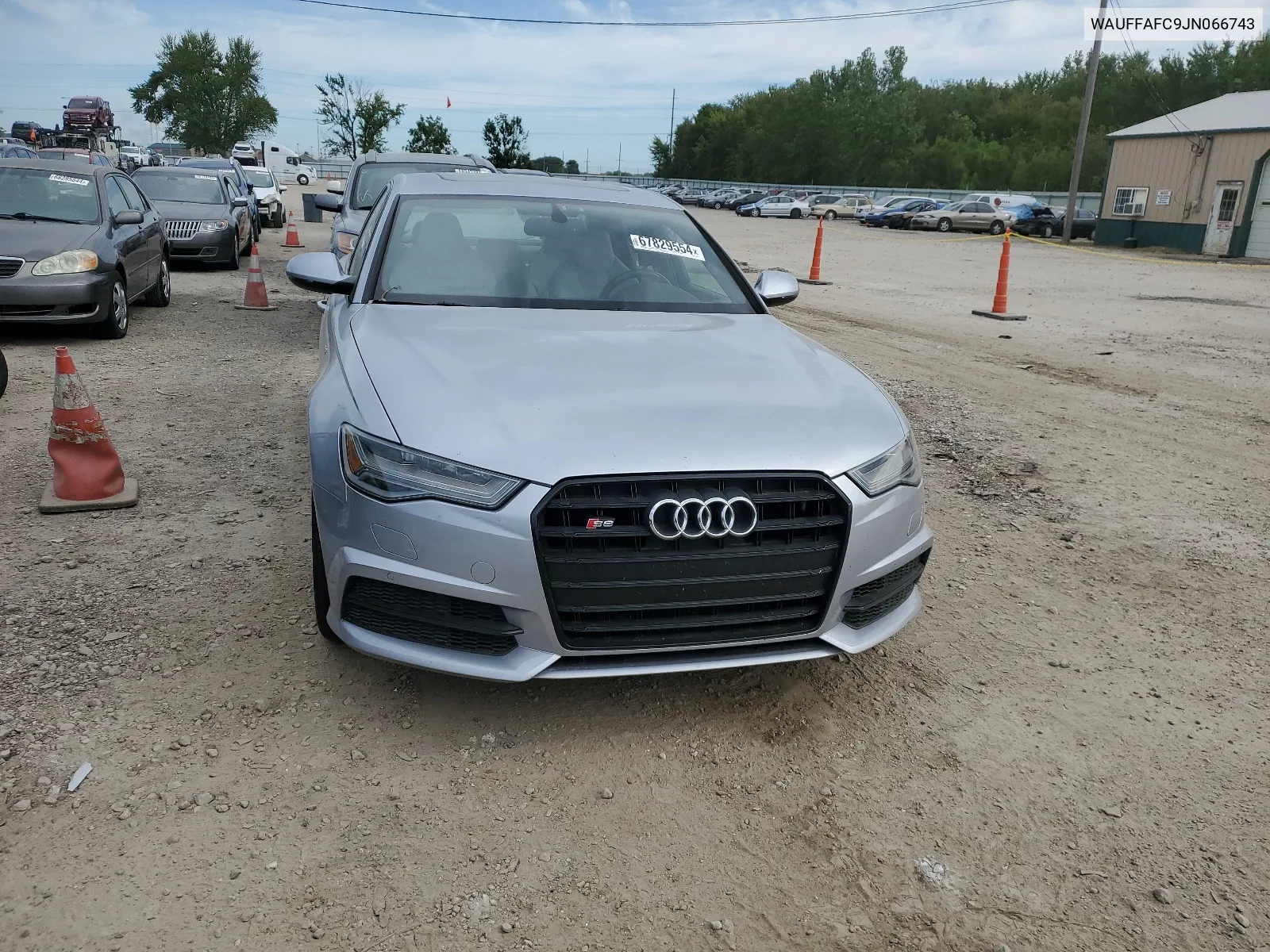 WAUFFAFC9JN066743 2018 Audi S6 Premium Plus