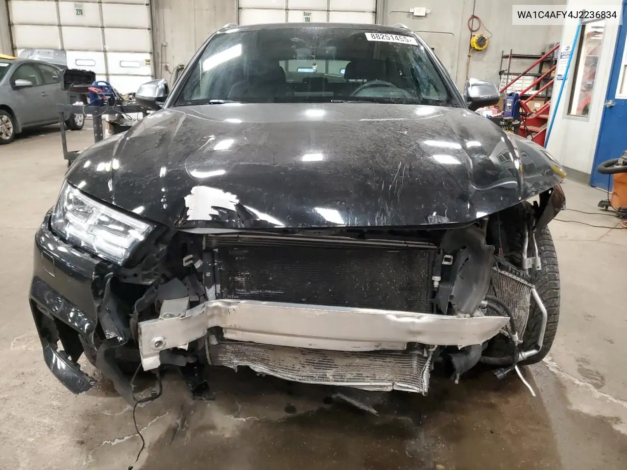 WA1C4AFY4J2236834 2018 Audi Sq5 Prestige