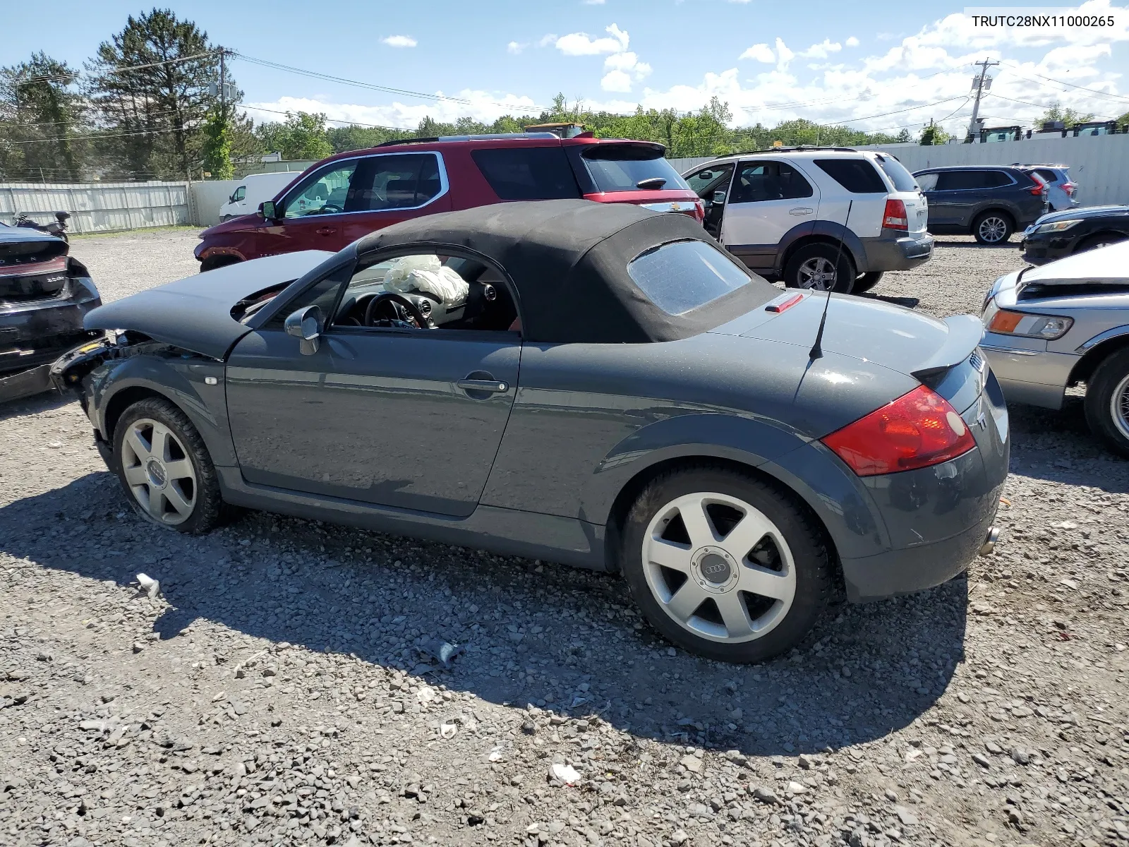 2001 Audi Tt VIN: TRUTC28NX11000265 Lot: 60896674