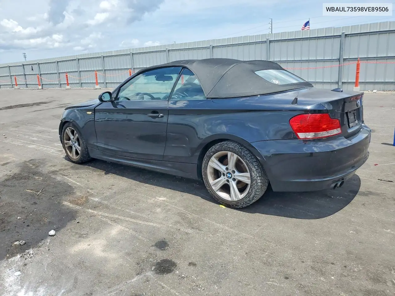 2008 BMW 128 I VIN: WBAUL73598VE89506 Lot: 54764426