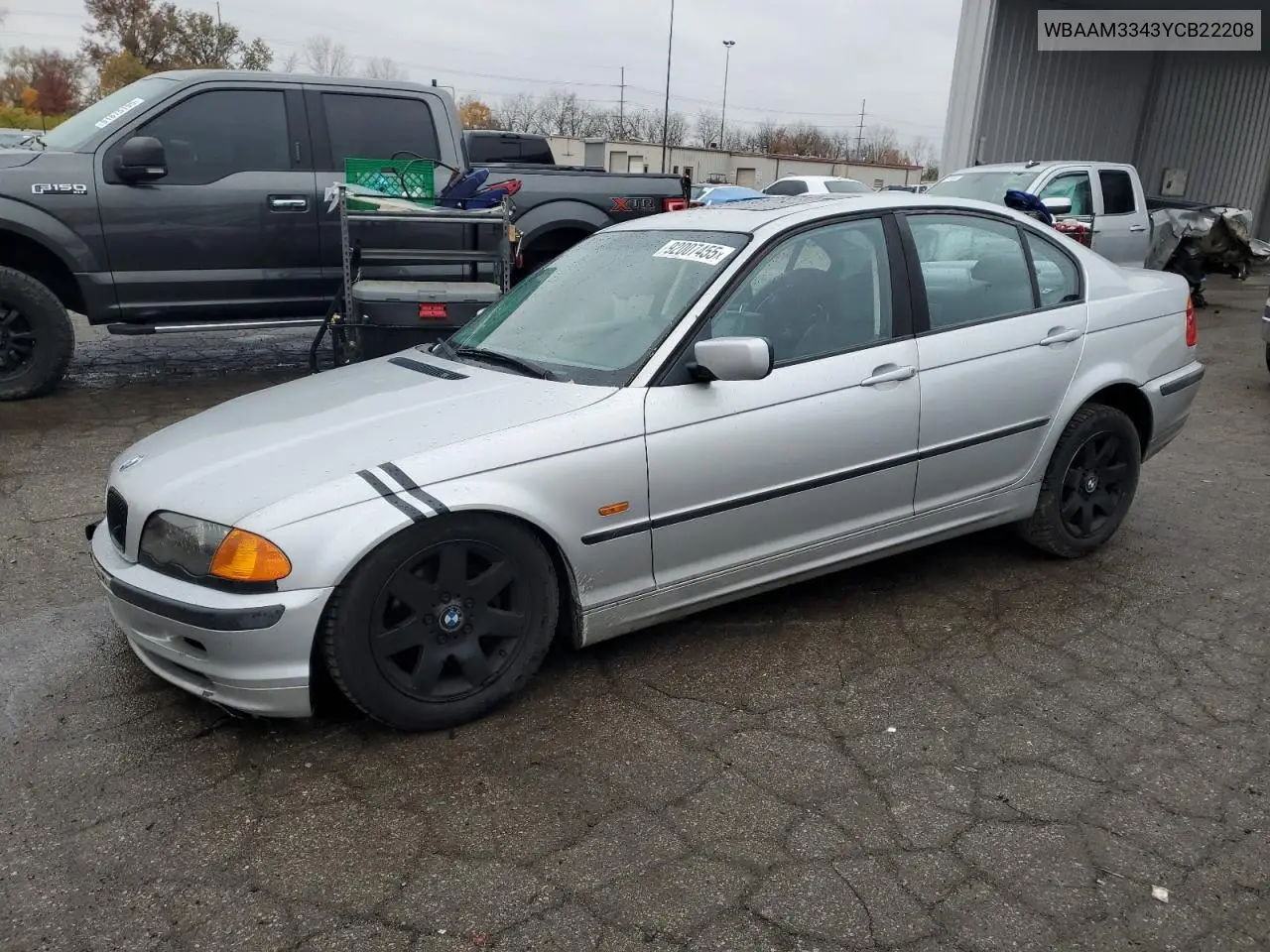WBAAM3343YCB22208 2000 BMW 323 I