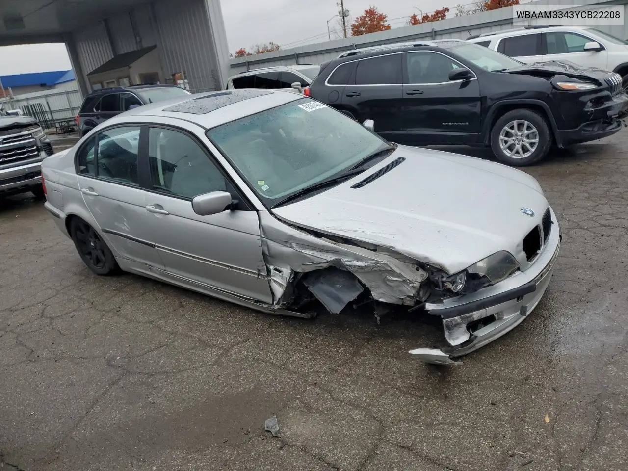 WBAAM3343YCB22208 2000 BMW 323 I