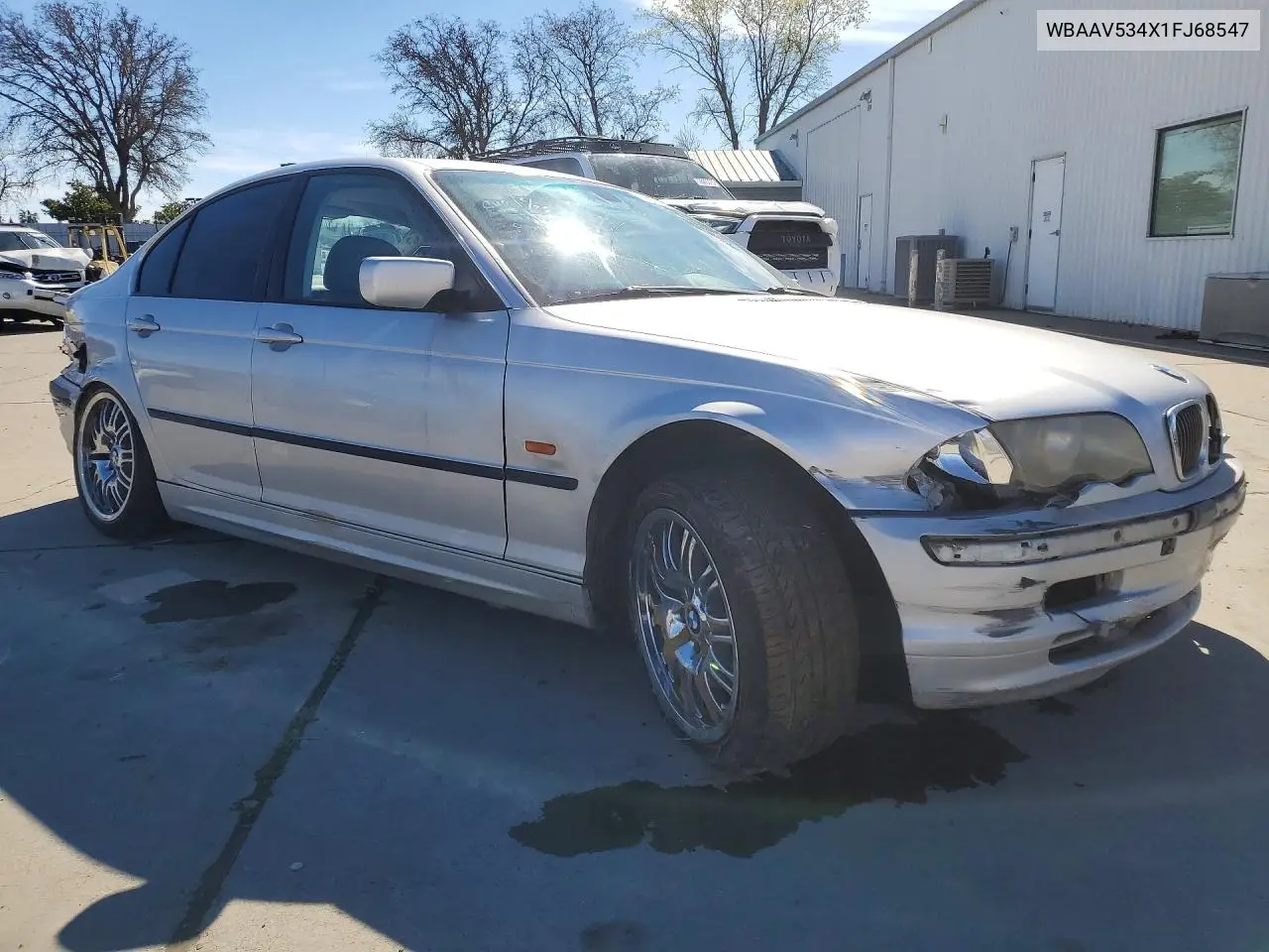WBAAV534X1FJ68547 2001 BMW 330 I