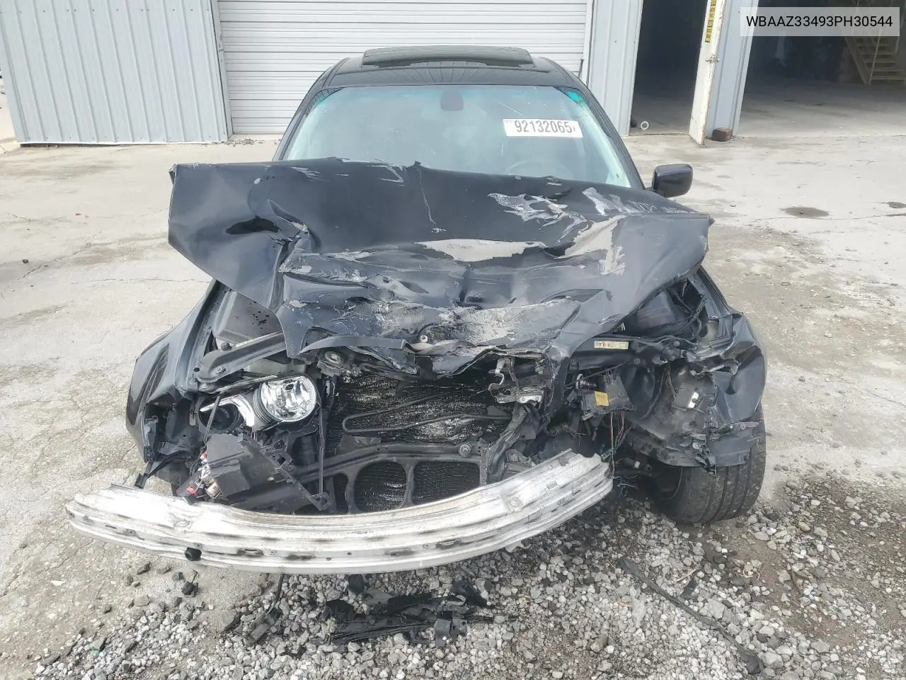 WBAAZ33493PH30544 2003 BMW 325 I