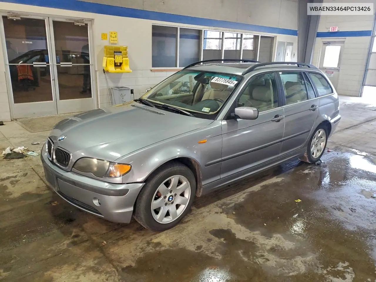 WBAEN33464PC13426 2004 BMW 325 It