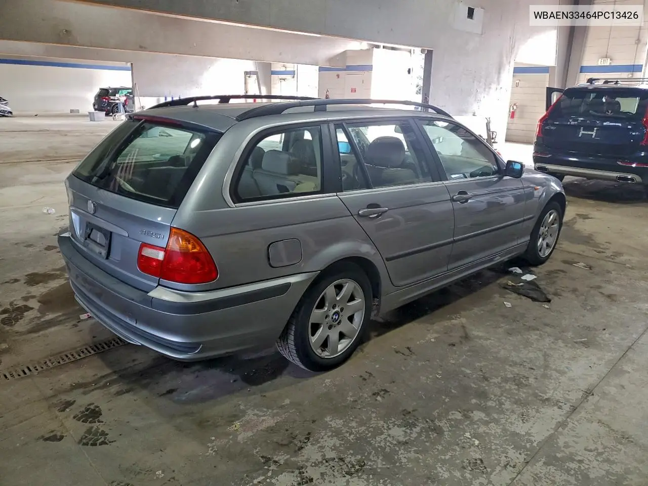 WBAEN33464PC13426 2004 BMW 325 It
