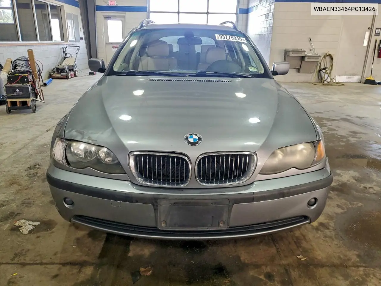 WBAEN33464PC13426 2004 BMW 325 It