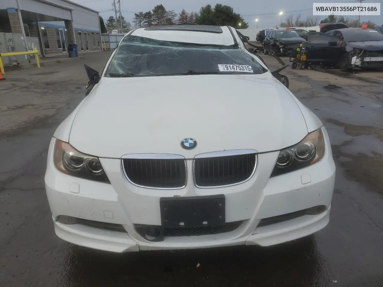 WBAVB13556PT21686 2006 BMW 325 I