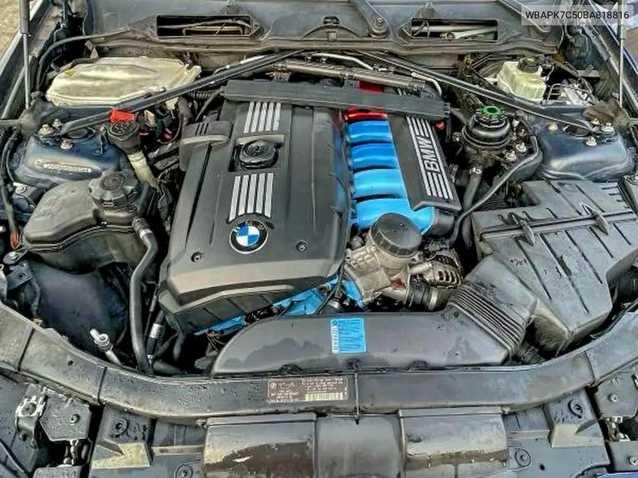 WBAPK7C50BA818816 2011 BMW 328 Xi