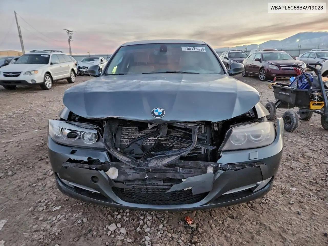 WBAPL5C58BA919023 2011 BMW 335 Xi