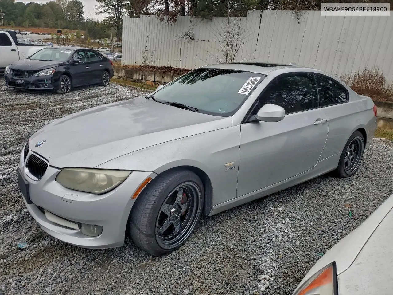 WBAKF9C54BE618900 2011 BMW 335 Xi
