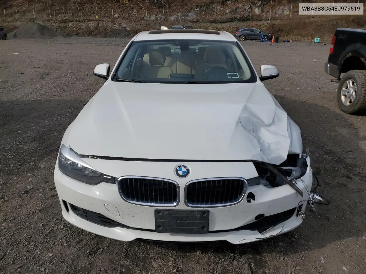 WBA3B3C54EJ979519 2014 BMW 328 Xi