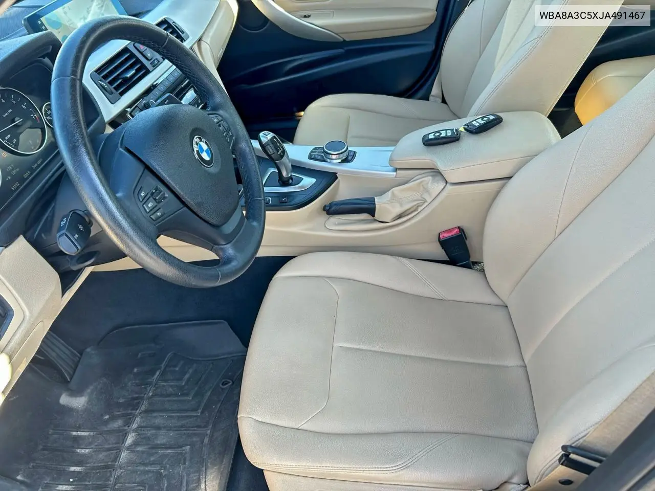 WBA8A3C5XJA491467 2018 BMW 320 Xi