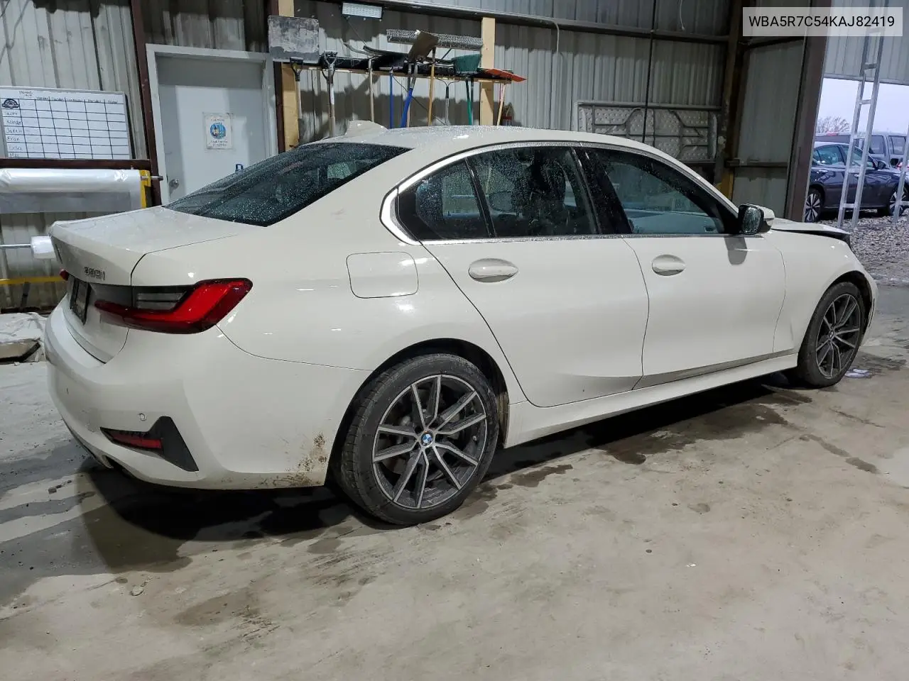 WBA5R7C54KAJ82419 2019 BMW 330Xi