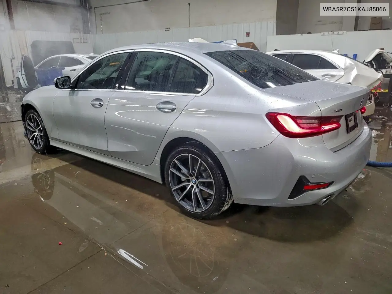 WBA5R7C51KAJ85066 2019 BMW 330Xi