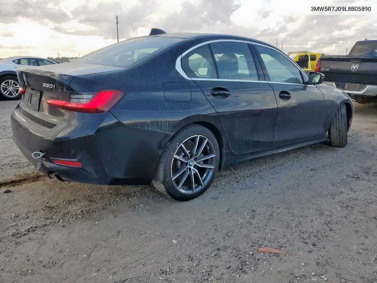 3MW5R7J09L8B05890 2020 BMW 330Xi