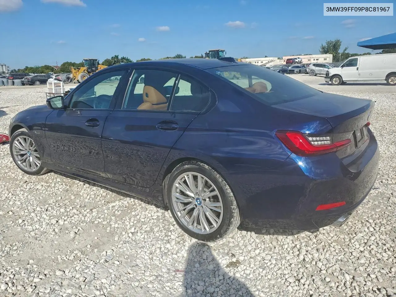 3MW39FF09P8C81967 2023 BMW 330E