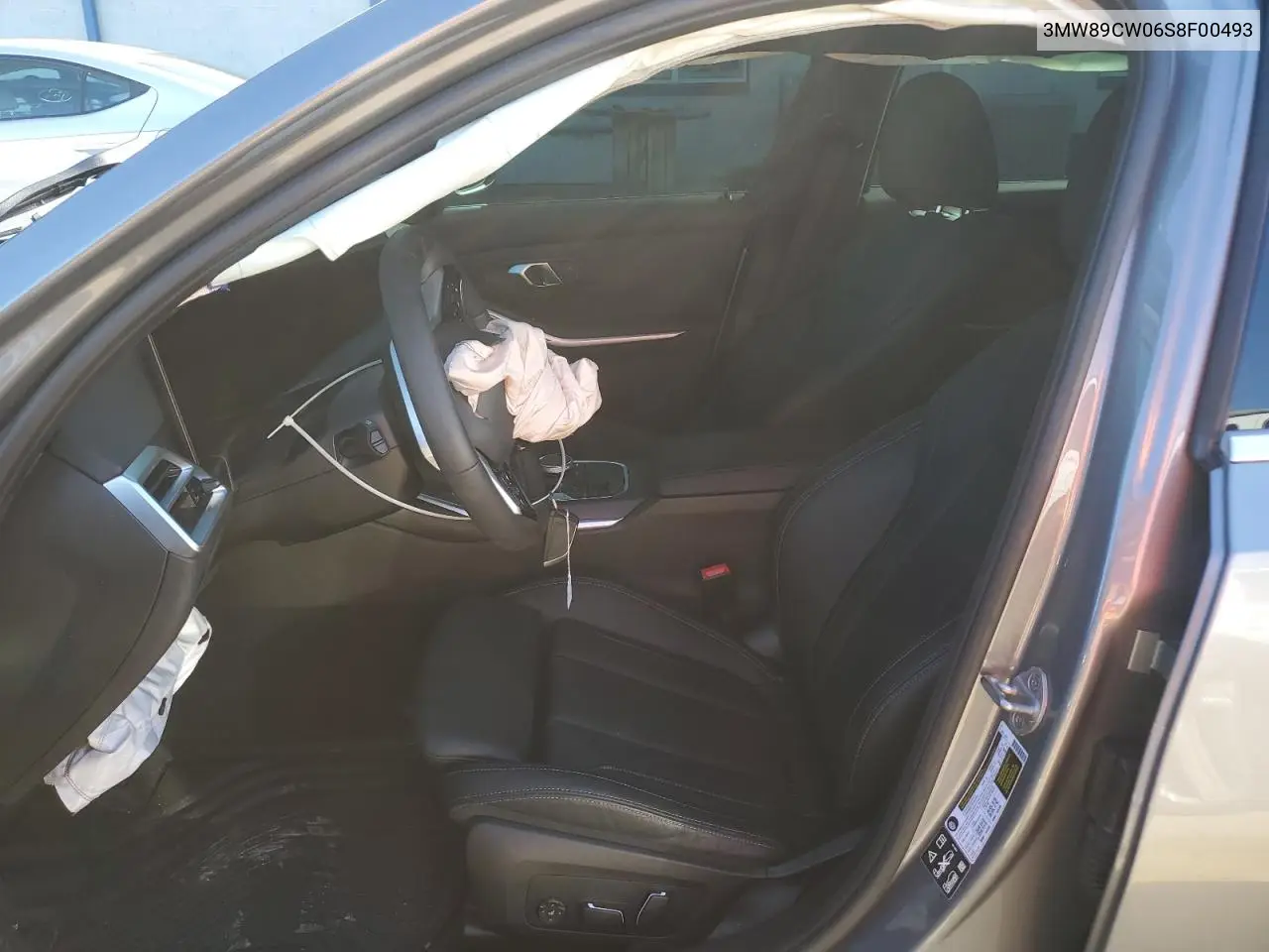 3MW89CW06S8F00493 2025 BMW 330Xi