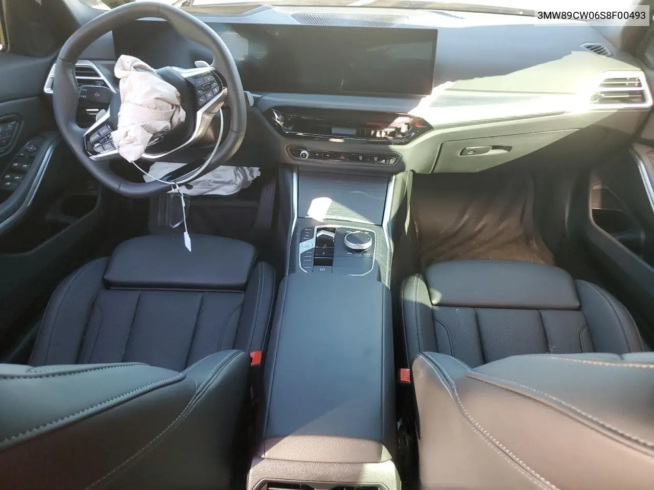 3MW89CW06S8F00493 2025 BMW 330Xi