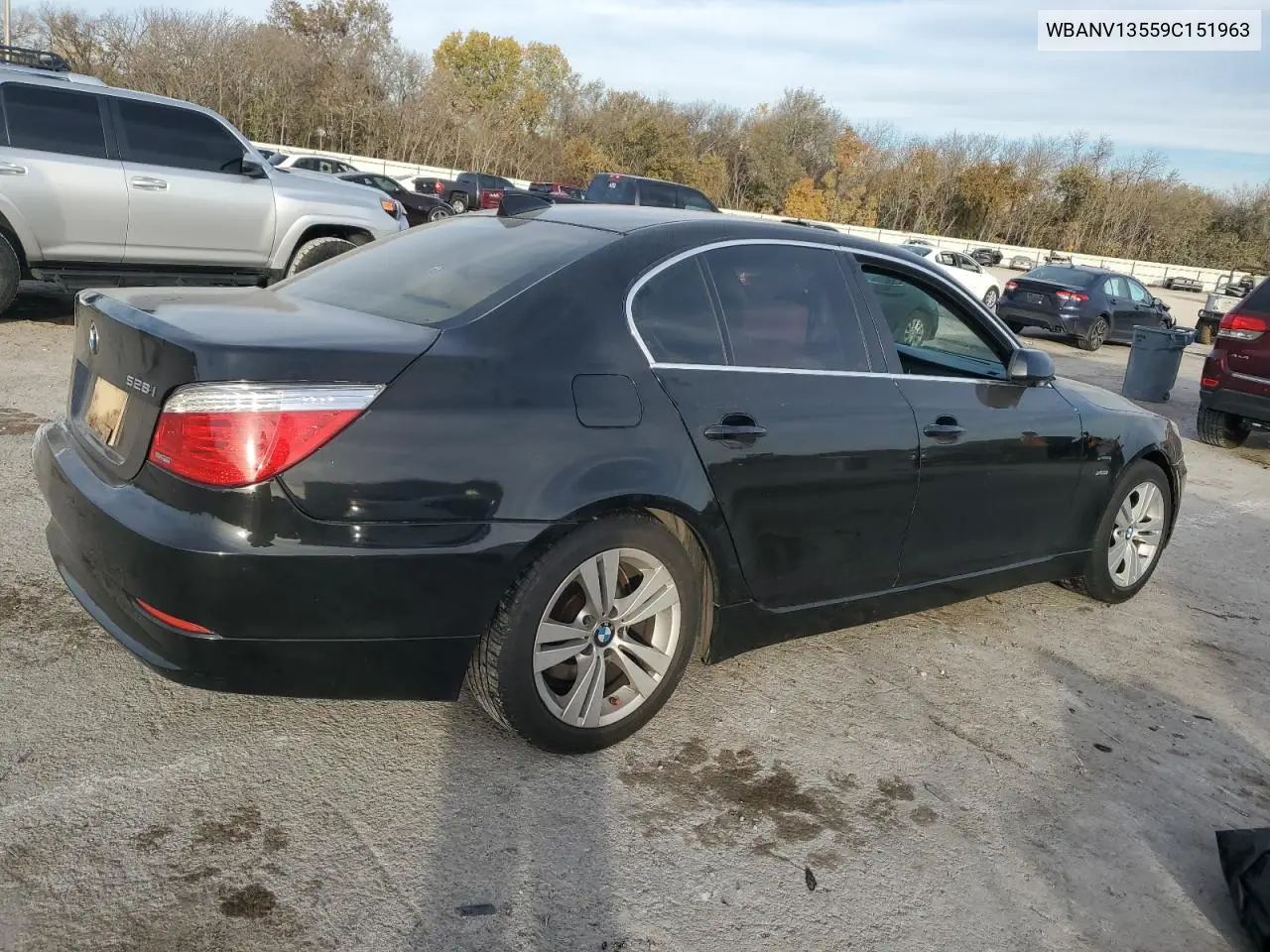 WBANV13559C151963 2009 BMW 528 Xi