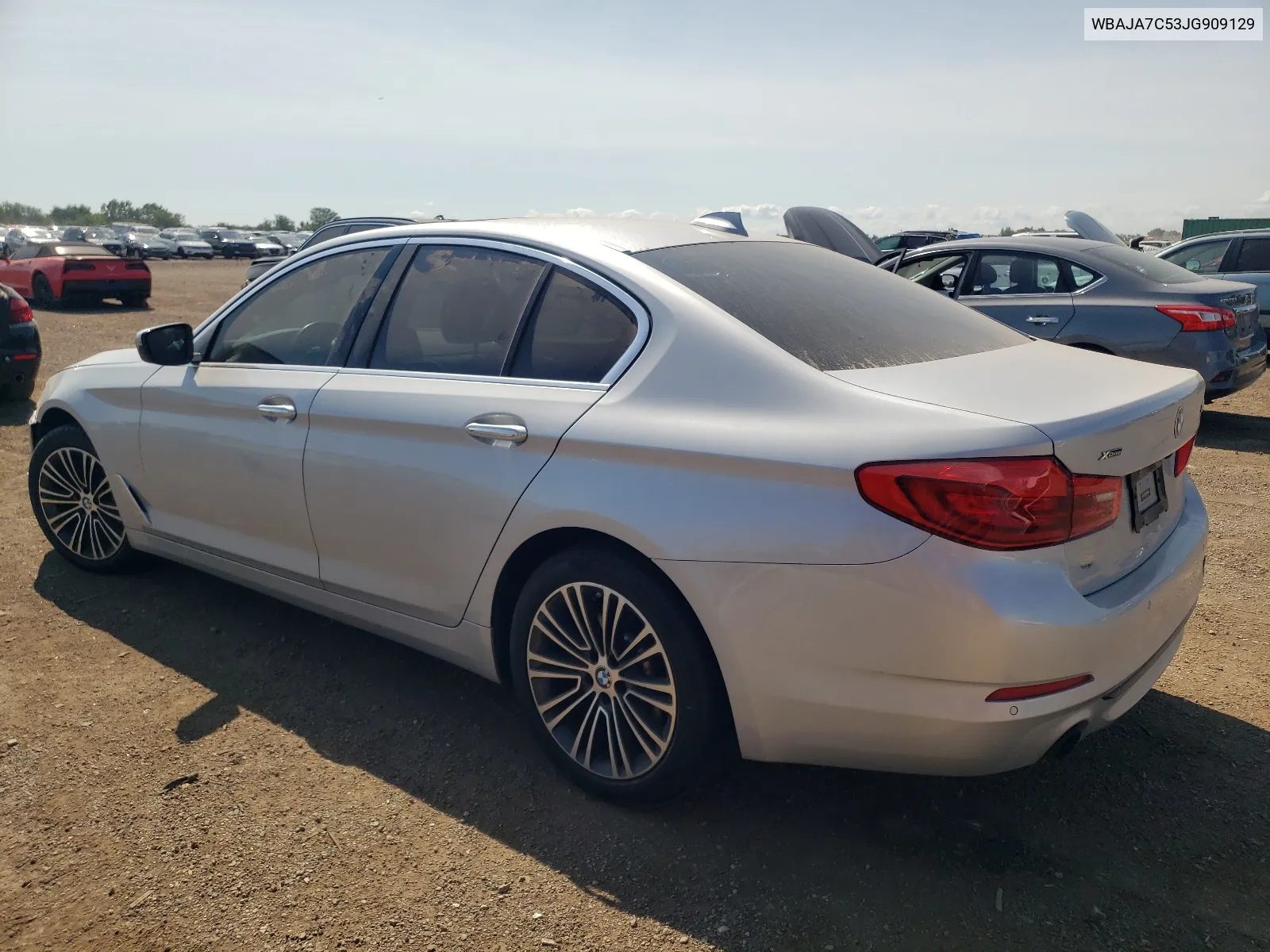 WBAJA7C53JG909129 2018 BMW 530 Xi