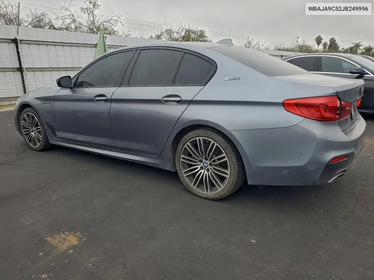 WBAJA9C52JB249996 2018 BMW 530E