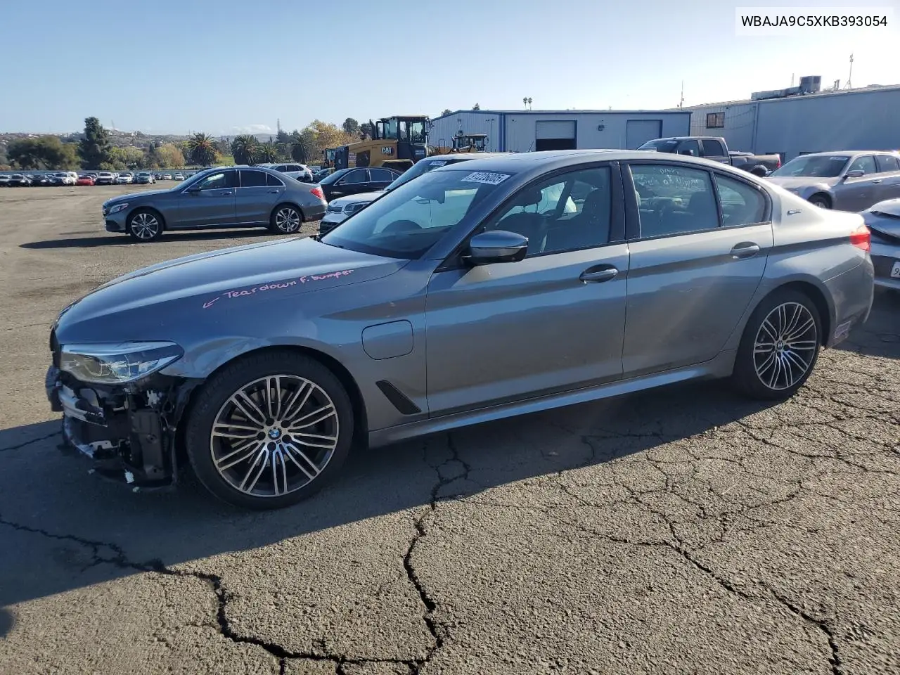 WBAJA9C5XKB393054 2019 BMW 530E