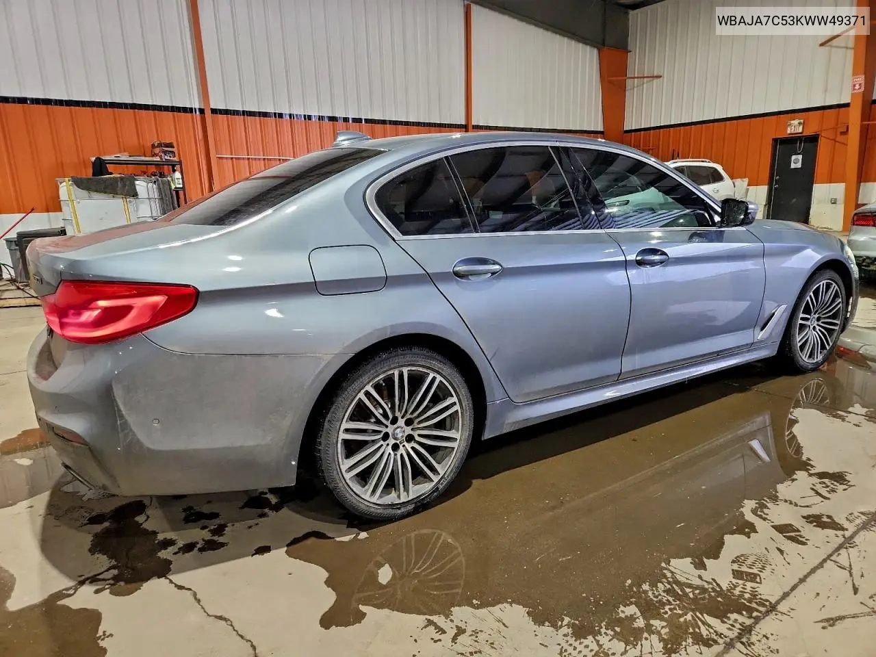 WBAJA7C53KWW49371 2019 BMW 530 Xi